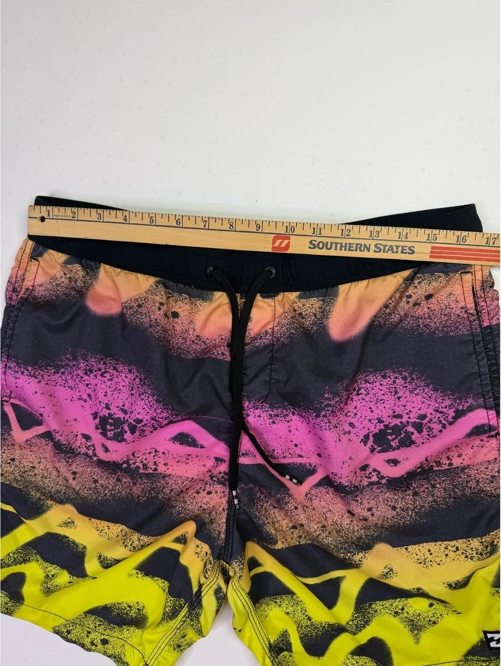Billabong Sundays Layback Men’s Swim Trunks Skate Surf Beach Board Shorts Large